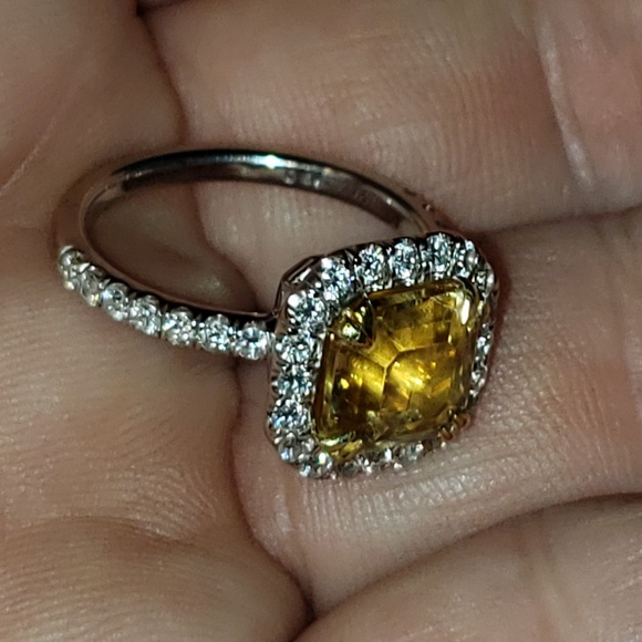 18kt Jewelry - Sold soldAuthentic 18kt Gold Citrine and Diamonds